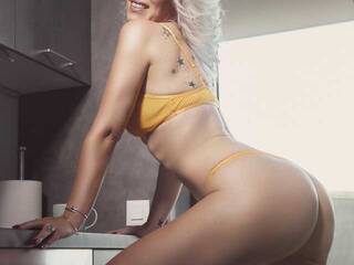 Эротический видеочат StellarQueen