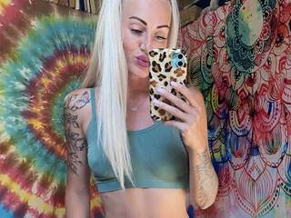 Эротический видеочат StreKozaa