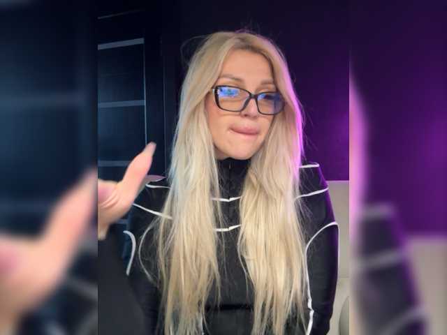 Скриншоты трансляции CyberWhore111