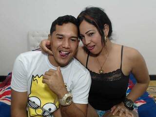 Эротический видеочат suitingbedroo