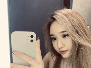 Эротический видеочат SujiMin