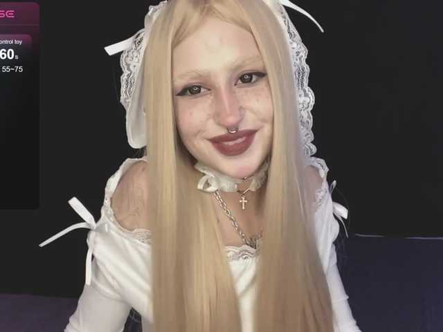 143 play with panties/поиграть с пантии :)