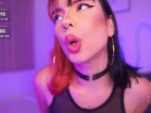 Скриншоты трансляции SusannaMoree