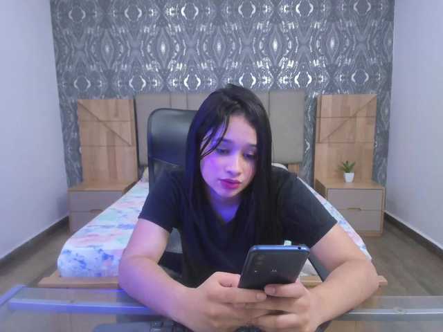 Скриншоты трансляции SussaanLove