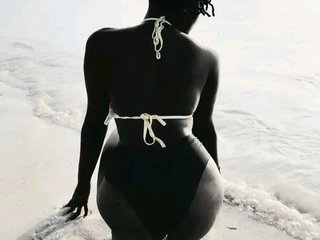 Эротический видеочат SweeetEmmah