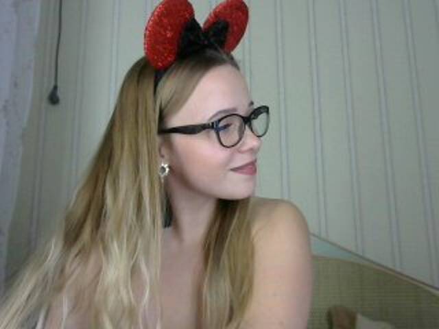 Скриншоты трансляции Daenerys