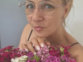 Эротический видеочат Sweetaniaa