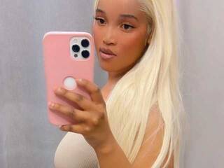 Эротический видеочат Sweetheartcocomwllow