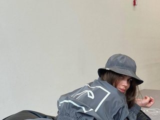 Эротический видеочат SweetKittyX