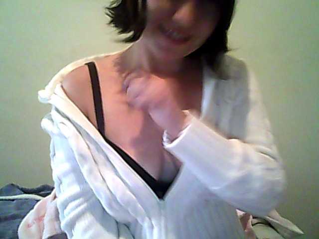 Фотографии SweetSafira Play with me :) Tips for tricks! 50 TOKENS - get naked - try me!