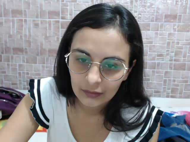 Скриншоты трансляции sweetsofhia