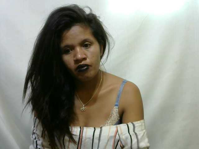 Скриншоты трансляции sweety-love01