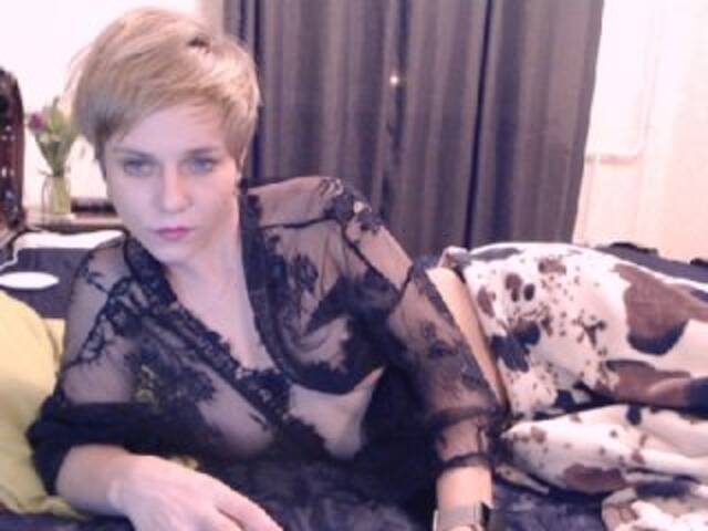 Скриншоты трансляции JaneValentine