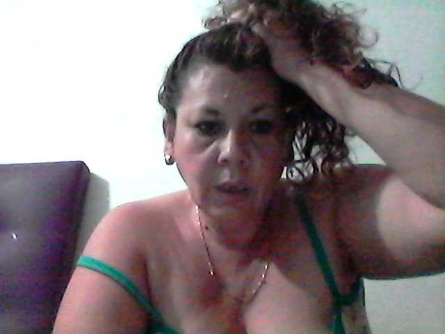 Скриншоты трансляции SylviaFerrer