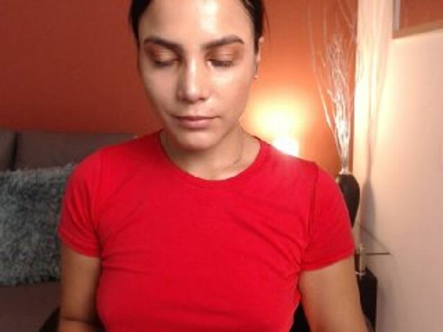 Скриншоты трансляции TaraRhodes