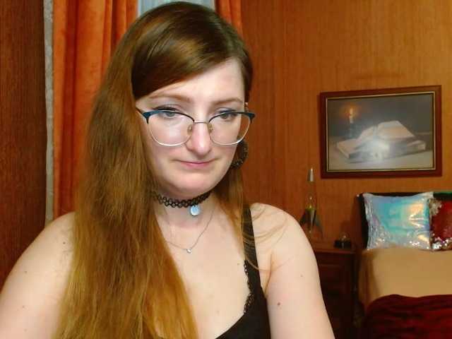 Фотографии tastyAriel Sweet and yet dang naughty ;) #innocentface #sweet #petite #glasses #fetish #natural #domina #teaser #cfmn #joi #cei #cbt #sph