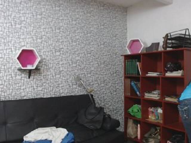 Скриншоты трансляции Tenderandhot