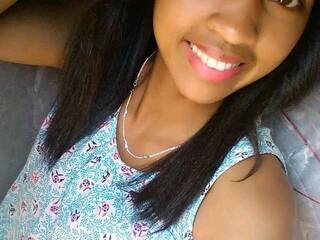 Эротический видеочат Maellah