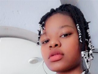 Эротический видеочат Thandieee