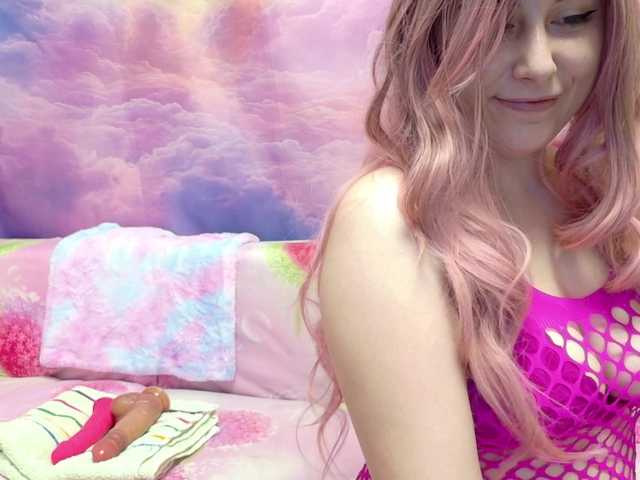 Скриншоты трансляции TheLaylaRose