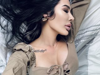Эротический видеочат TheLittleGina