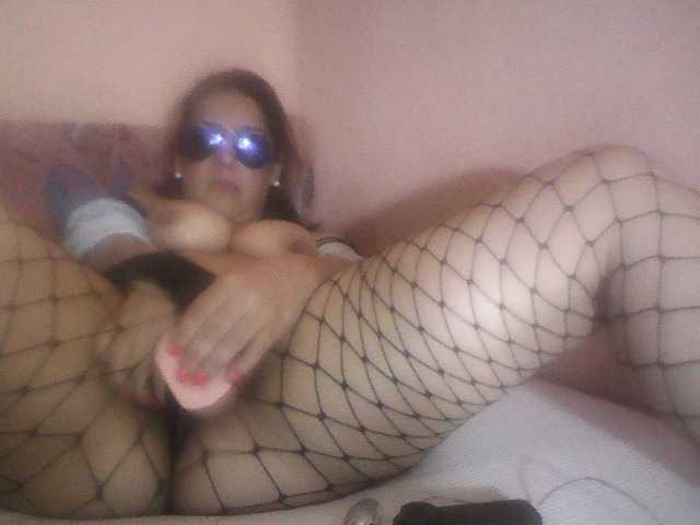 Фотографии therapylove Do we gang bang in group chat? Show Squirt + anal For every TK that you give me to reach the goal you will receive a blowjob .