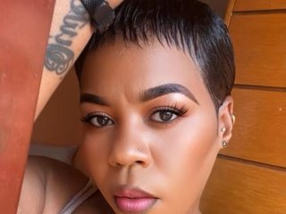 Эротический видеочат THICKBUNNYCHICKxx