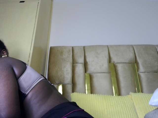 Скриншоты трансляции Thicky-sweetface