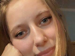 Эротический видеочат thisdora