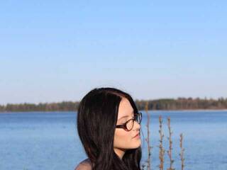 Эротический видеочат ThuyHornick