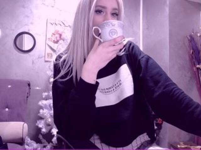 Скриншоты трансляции TiffanyJoy