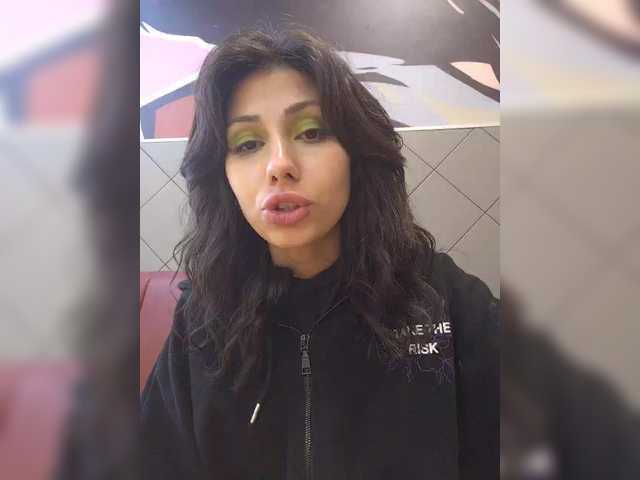 Скриншоты трансляции Tinablackkk