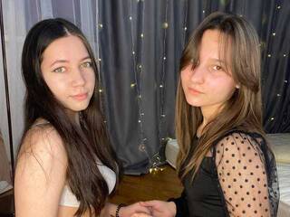 Эротический видеочат TinaHil