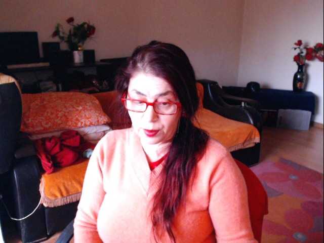 Скриншоты трансляции Tinakiss