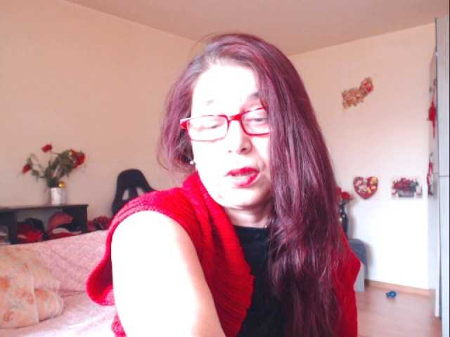 Скриншоты трансляции Tinakiss