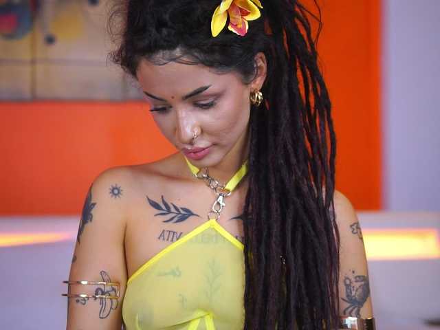 Скриншоты трансляции TishAngel