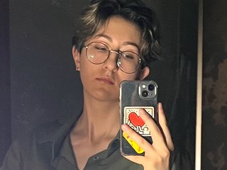 Эротический видеочат Tishka-1