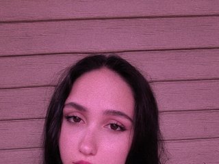 Эротический видеочат TopBabyEmilya