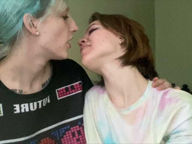 Скриншоты трансляции TreshGirls