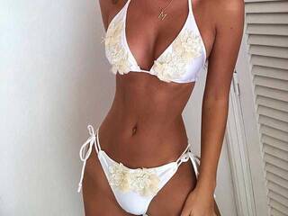 Эротический видеочат TRIXIE19