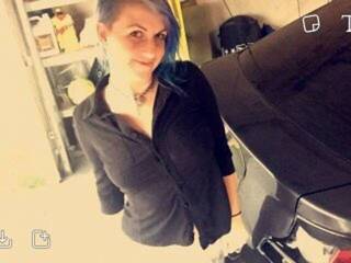 Эротический видеочат twistedbitch4