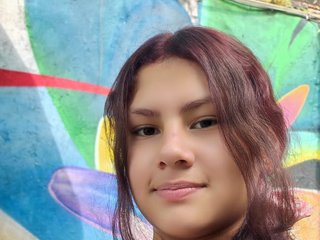 Эротический видеочат Valentina-Skye