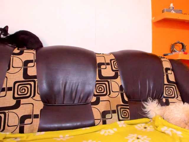 Скриншоты трансляции valentina4sex