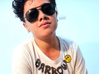 Эротический видеочат ValentinaRamirez