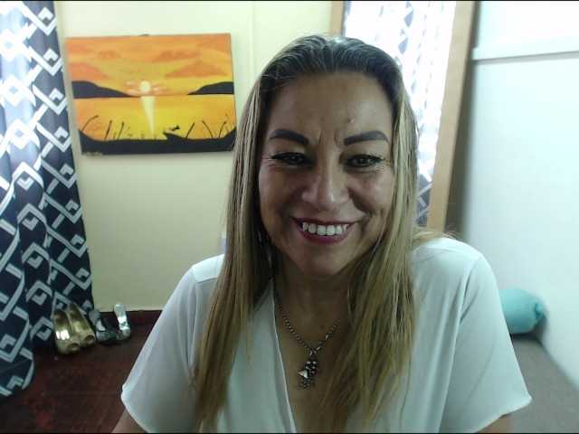 Скриншоты трансляции valeria-sexy