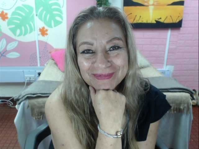 Скриншоты трансляции valeria-sexy