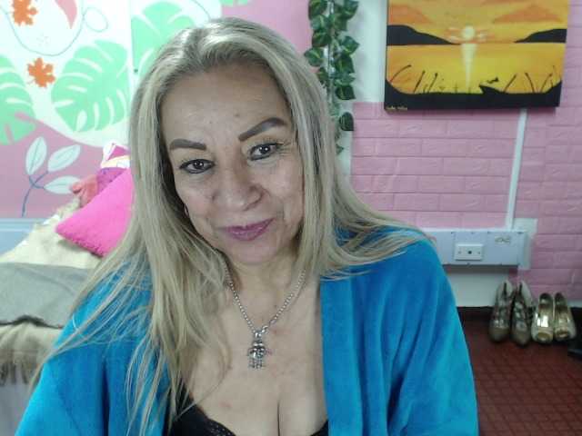 Скриншоты трансляции valeria-sexy