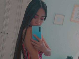 Эротический видеочат ValerieWhite