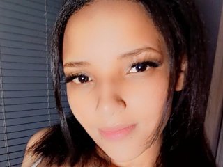 Эротический видеочат Valery-Rose888