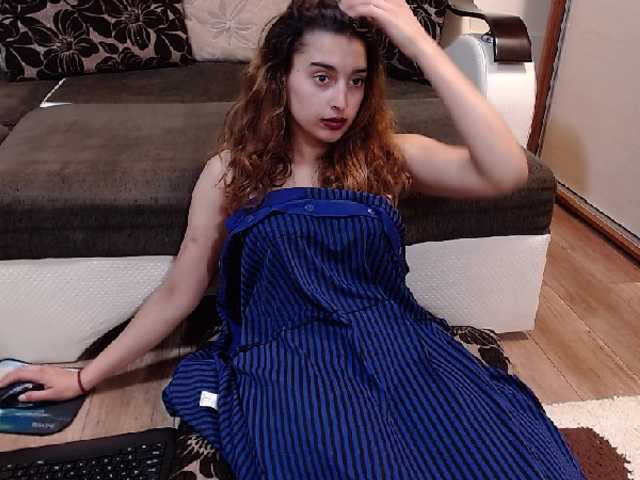 Скриншоты трансляции -VALERIIAA-